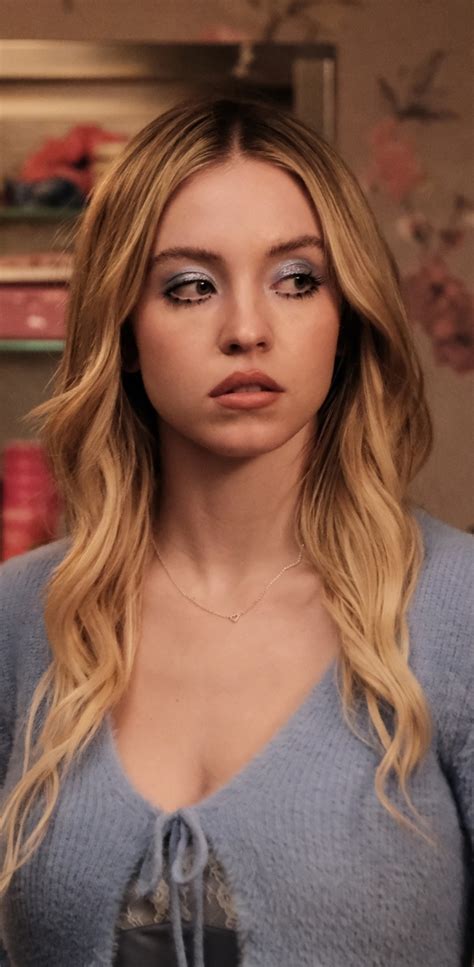 cassie euphoria boobs|Euphoria Star Sydney Sweeney Defends Cassie’s Nude Scenes